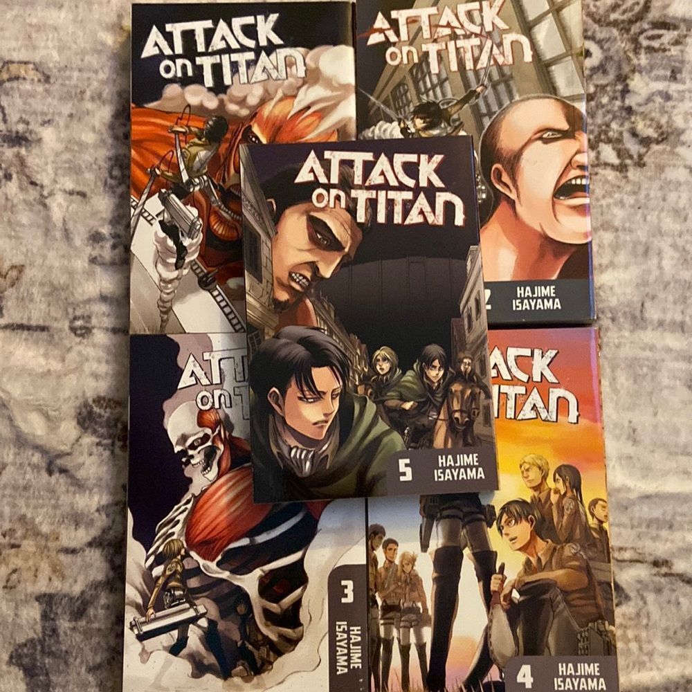 Books! Manga! Attack On Titan 1-5!